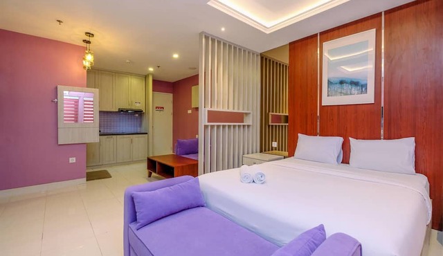 Homey and Modern Studio at Sentul Tower Apartment
