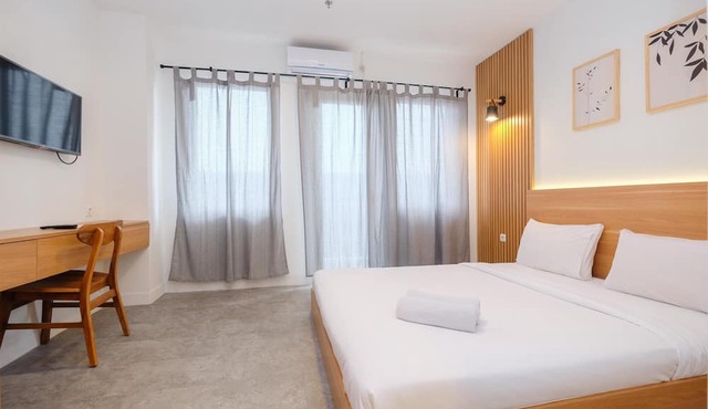 Cool and Warm 1BR without Living Room at Sentul Tower Apartment