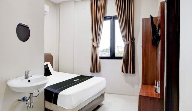 Hotel O Balikpapan near Siloam Hospital formerly Syafla Guest House