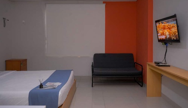 Cozy And Homey Studio At Trimezia Beverly 90210 Apartment