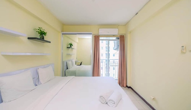 Cozy And Homey 3Br At Bogor Valley Apartment