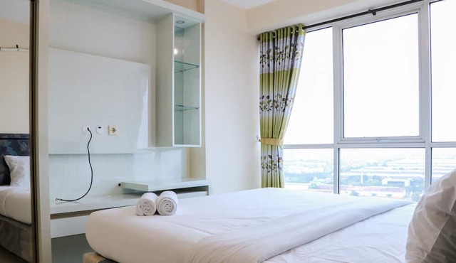Functional 2Br At Tifolia Apartment