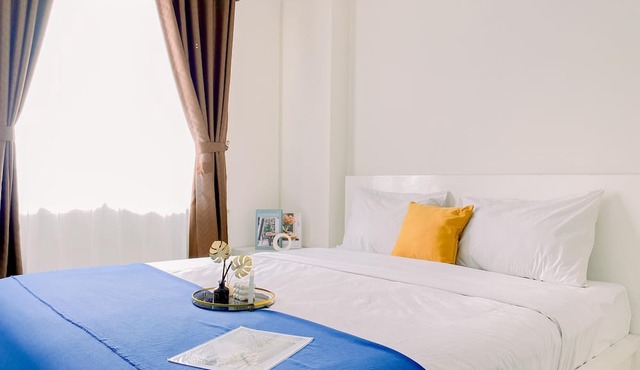 Modern 2BR Apartment at Podomoro Golf View