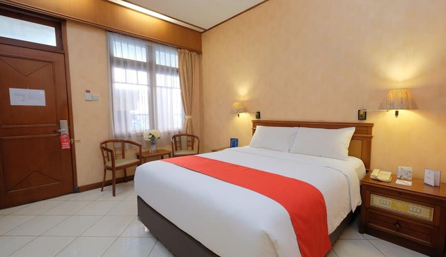 Diamond Hotel Solo
