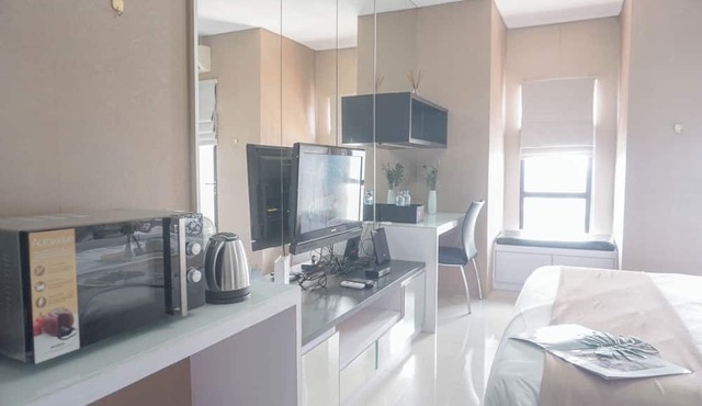 Minimalist And Relaxing Studio Room At Tamansari Semanggi Apartment