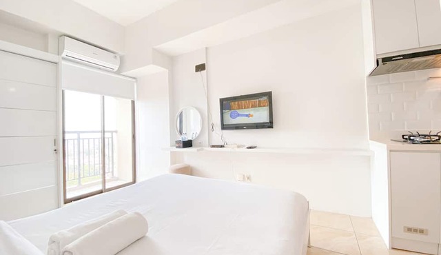 The Stylish Studio At Tamansari Panoramic Apartment