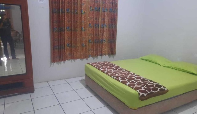 OYO 94212 Home Stay Syariah Annur