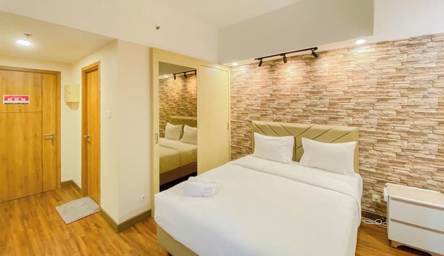 Minimalist and Cozy Studio LRT City Jatibening Apartment