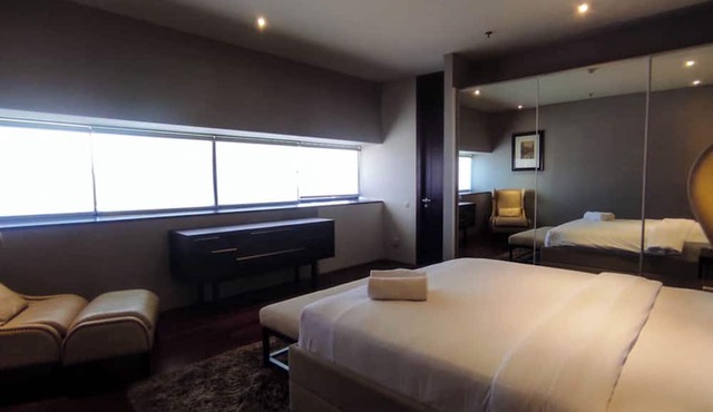 Apartment 3Br With River View In City Center At Sumatra36 Surabaya