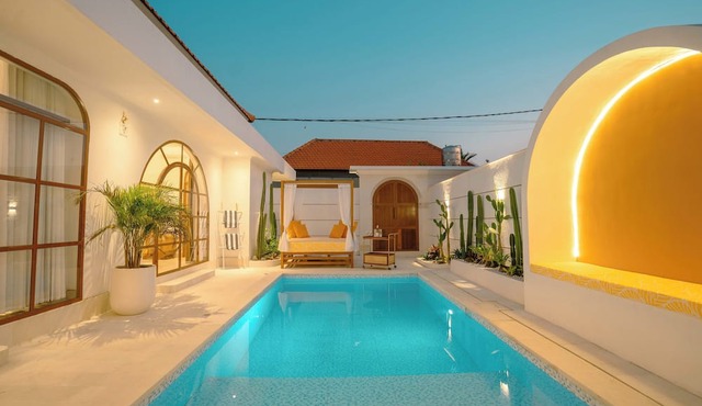 Villa Amisa Berawa in Canggu