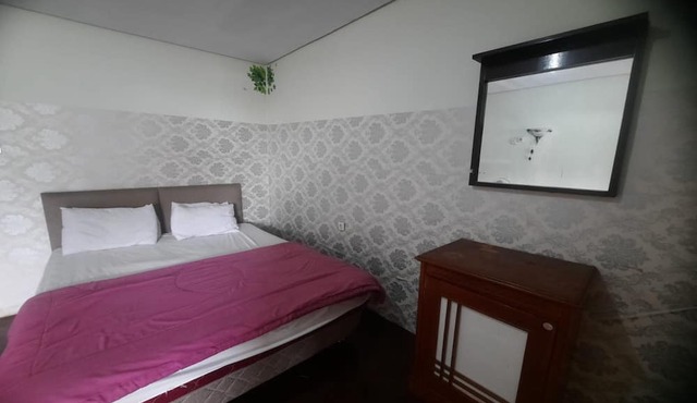 Capital O 93733 Hotel Linggarjati Kuningan