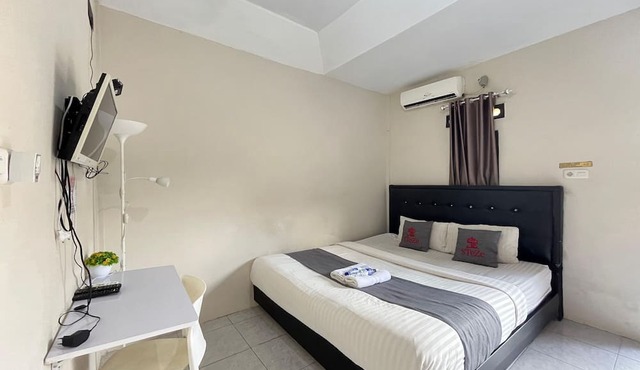 Steze Guesthouse Syariah Telanaipura in Jambi