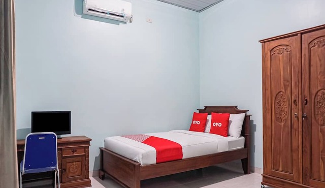 Hotel O Guest House Riharti Syariah in Bandar Lampung