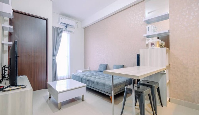 Comfy And Modern 2Br At Transpark Cibubur Apartment