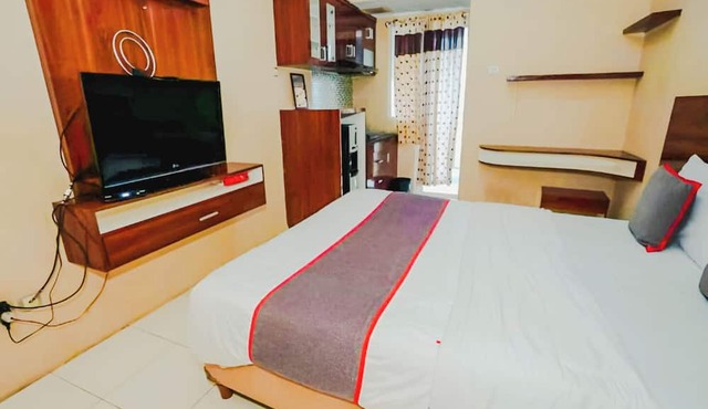 Aurora Rooms at Green Lake View Apartment