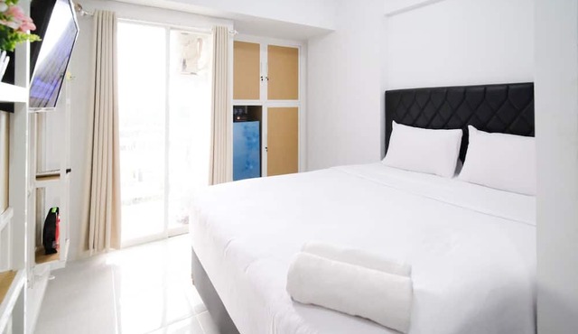 New Studio Apartment With Strategic Location At Suncity Residence