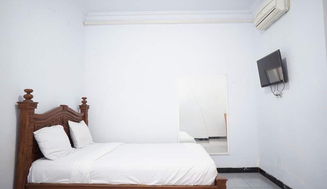 OYO Life 92886 Rumah Nyaman Radhika 2 Syariah