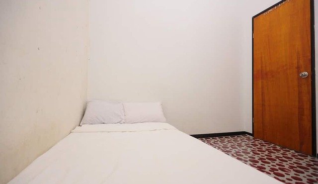 Hotel O Penginapan Alfafa ScorpioNearNagoya Hill Shopping Mall in Batam