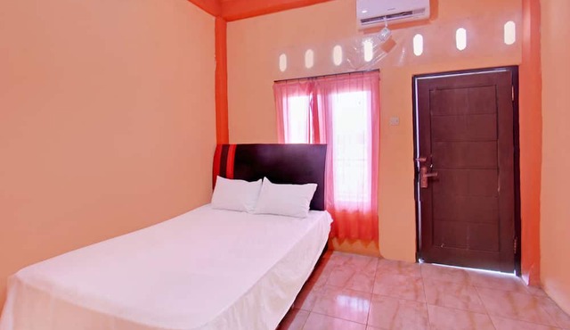 OYO Life 92847 Penginapan Muslim Walker