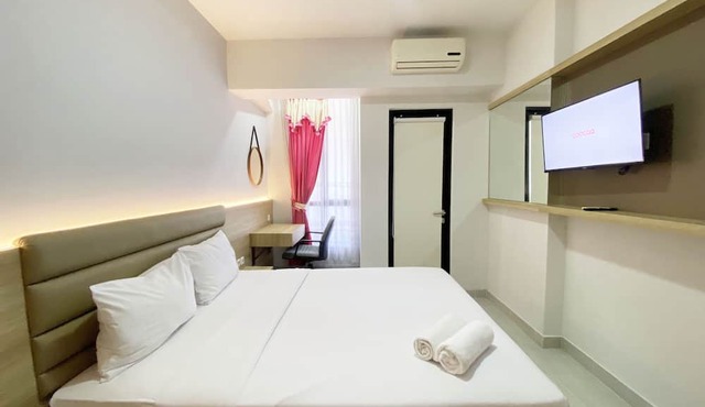 Homey And Modern Studio The Alton Apartment in Semarang
