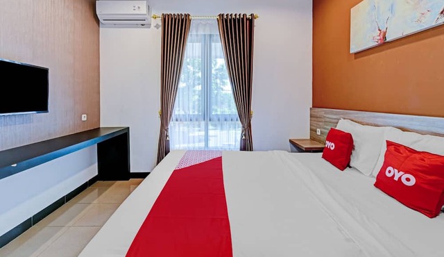 Super OYO Capital O 90497 Navaya Guest House in Purwokerto