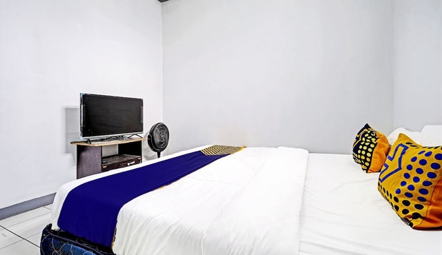 Hotel O Losmen Tjabe Merah Near Alfamart Bintaro in Purwokerto