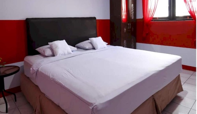 OYO 93168 Permata Ria Hotel in Manado