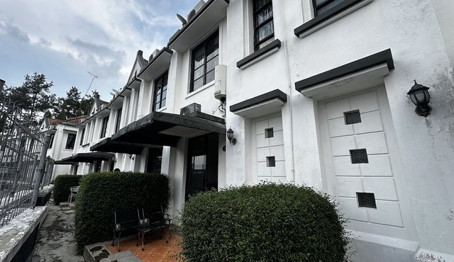 Townhouse Oak Casa D'Ladera Bandung in Bandung