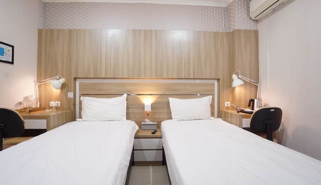 Townhouse Oak Hotel Damar Kurung