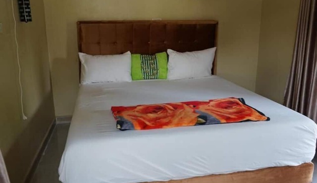 Sumatra Orangutan Treks Villa
