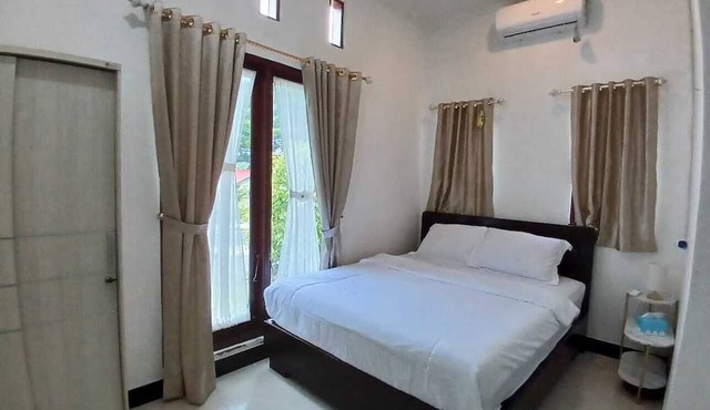 D' Kabong SIRIH Homestay in Bandanaira