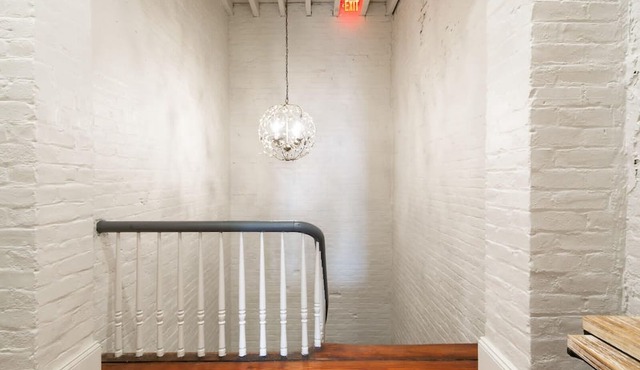 Modern Marigny Apt with Balcony & views of The French Quarter. in New Orleans