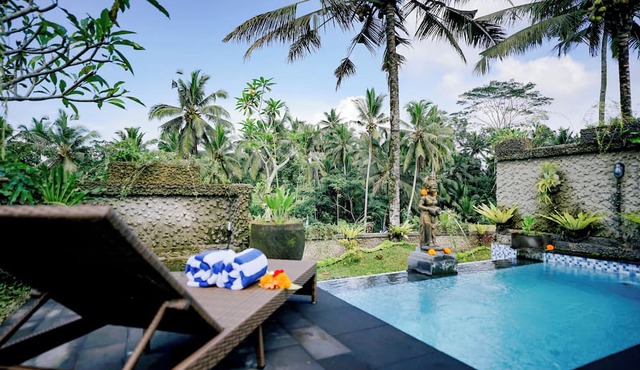 Alvia Joglo House with Private Pool in Tampaksiring