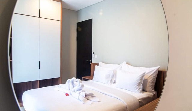 Villa Bintang Bahagia · Stroll to the Surf: Modern 2BR Villa in Tabanan