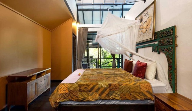 Singing River Front Villa in Tabanan