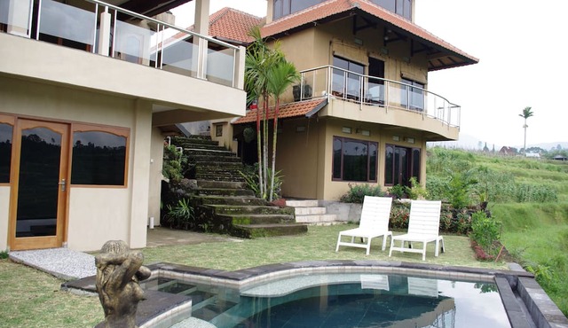 Shangrilah Villas in Baturiti