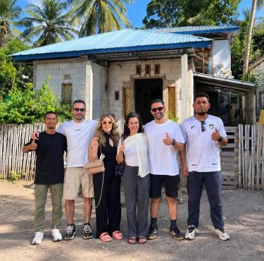 Modo homestay komodo village