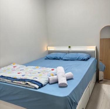 Family 2BR Apartment 2 Queen Beds Near Mall