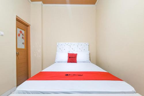 RedDoorz near RS Sari Asih Karawaci