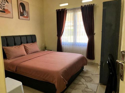 Tania Taniia guest house in Pulauberayan Dadap