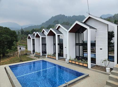 D cabin pacet in Pacet