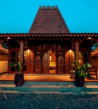 Sattura Villa Lawar