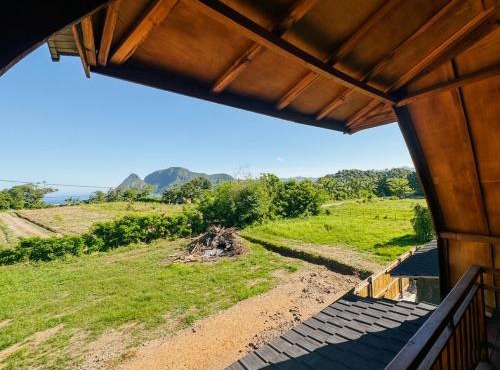Sumbawa surf and sound in Maluk