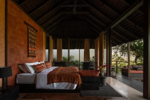 Shibumi Sanctuary Sidemen - Adults Only in Selat