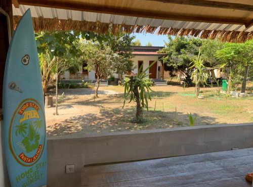 JHOB Surf Stay in Maluk