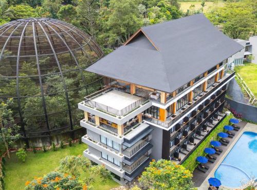 Mercure Cibadak Sukabumi Resort in Cibadak