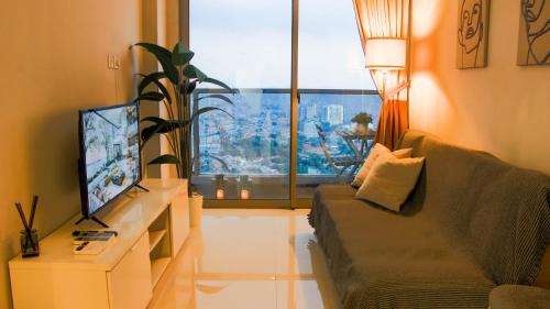 3BR, 55th Floor Italian Style