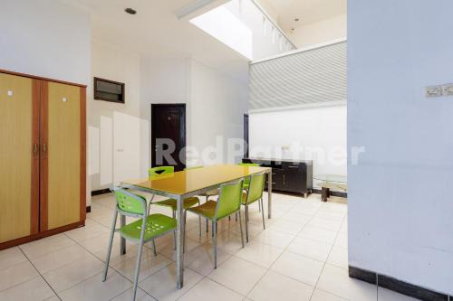 Karawaci Taman Permata Tiga Mitra RedDoorz