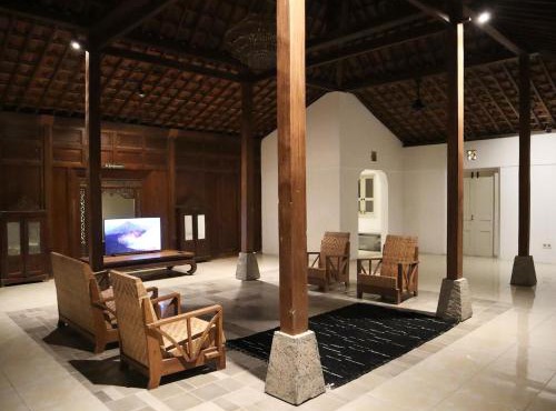 Trah Tetirah Village Villa in Klaten