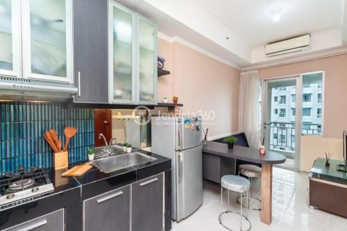 Sudirman park 1 bedroom cozy affordable new furniture heart of jakarta center Europen style kitchen fully equipped best building facilitis